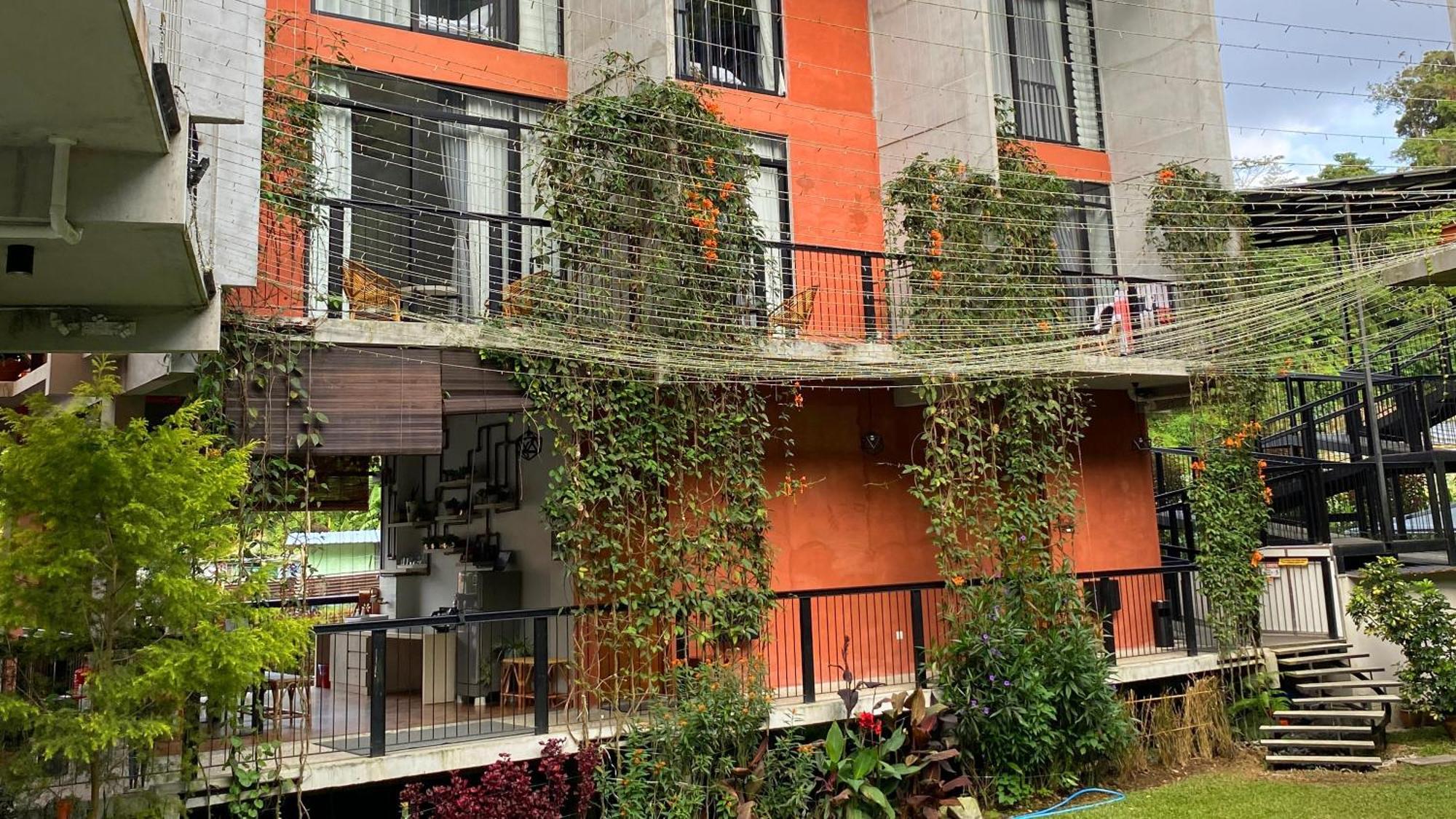 Ten Mentigi Tanah Rata Exterior photo